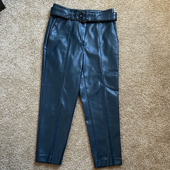 Ann Taylor Pants - Ann Taylor Midnight Blue Cropped Pants with Belt